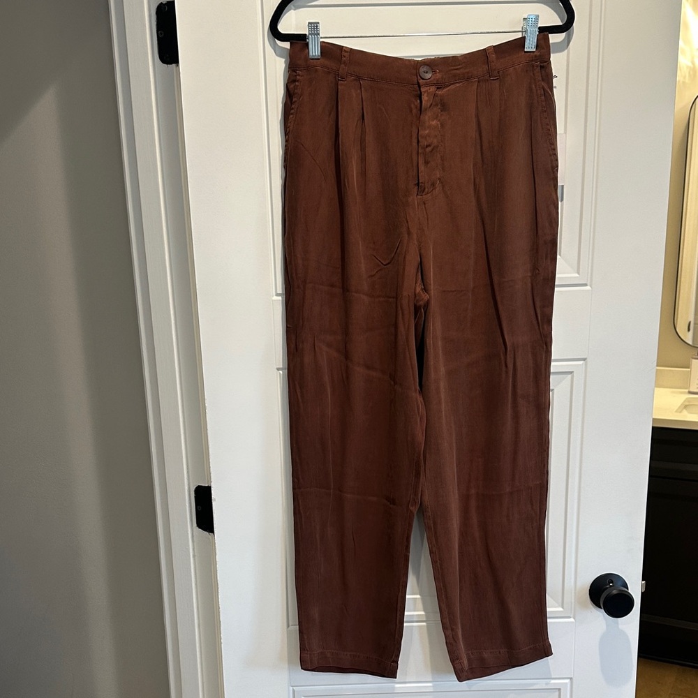 NWT Bella Dahl Pants